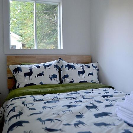 Les 4 Chalets - Le 605 Lac-Saint-Paul Eksteriør bilde