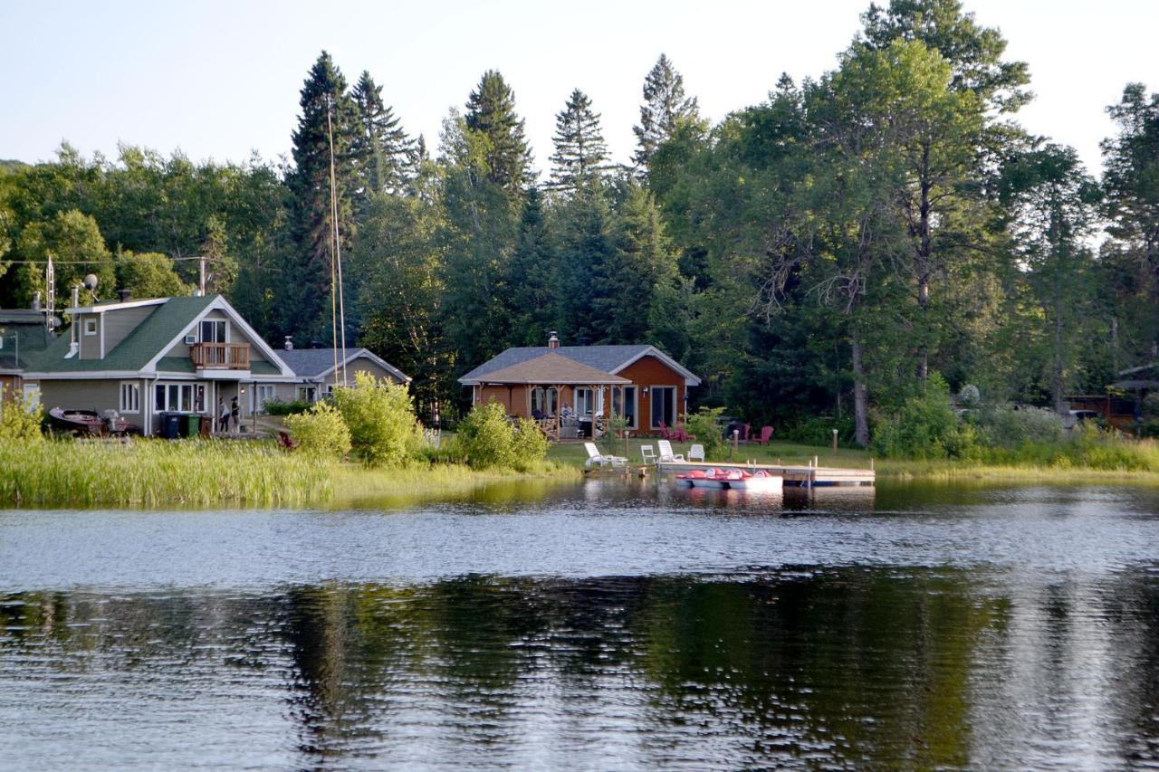 Les 4 Chalets - Le 605 Lac-Saint-Paul Eksteriør bilde